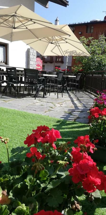 Hotel Meuble Meridiana Valtournenche Εξωτερικό φωτογραφία